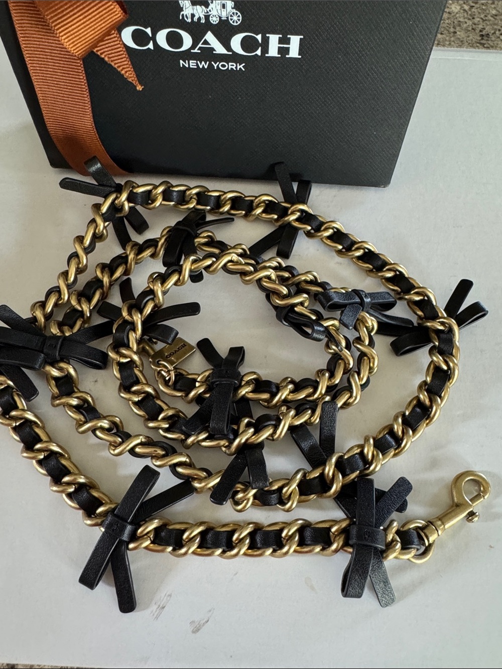 🖤 Black Leather and Gold-Tone Chain Strap🖤 - Picture 2 of 16